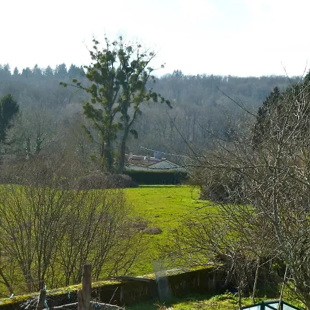 Semesterbostad La Maison Triangulaire Roussines