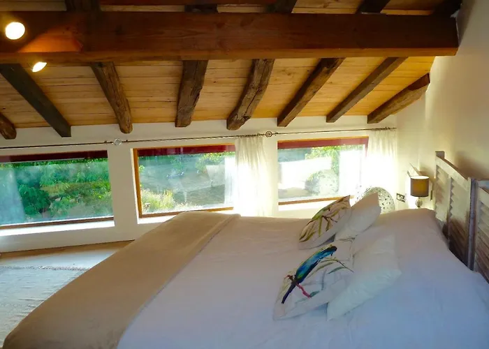 La Maison Triangulaire Roussines