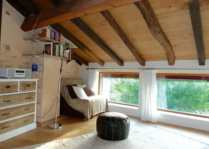 La Maison Triangulaire *